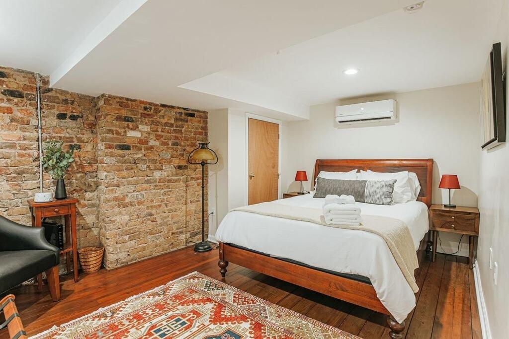 Staunton Underground Apartment Exterior photo